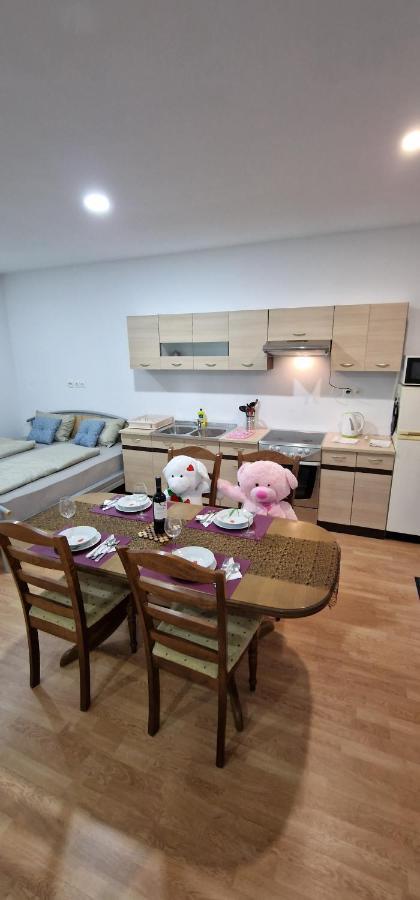 Murko P-4 Apartment *